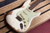 Fender Custom Shop 1960 Stratocaster Heavy Relic Aged Olympic White-7.jpg